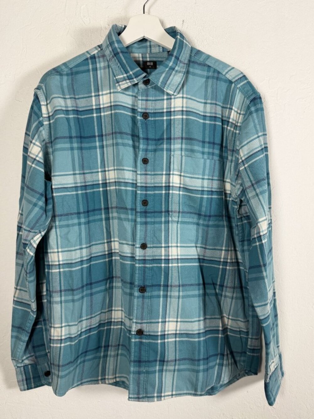 Uniqlo Mens Blue Plaid Flannel Button-Up Shirt Regular Collar Cotton Medium NWOT